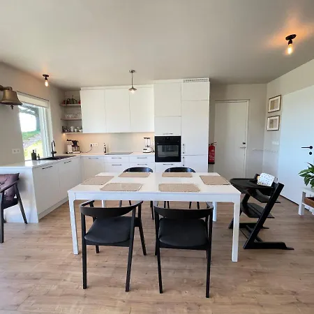 Apartment Cozy And Centrally Located In