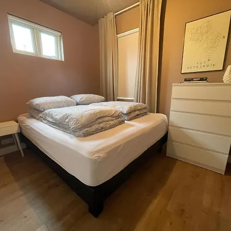 Cozy And Centrally Located In * Reykjavik